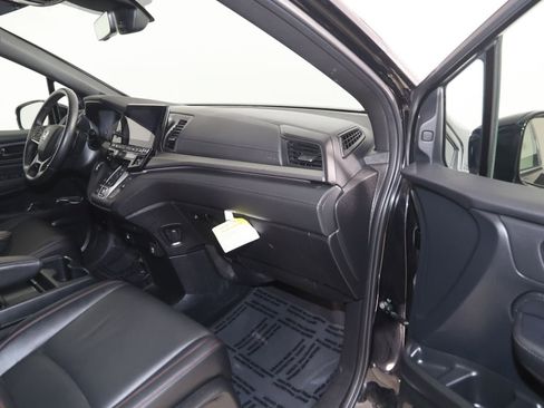 Used 2023 Honda Odyssey Sport image 42