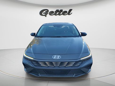 Certified 2024 Hyundai Elantra SEL w/ Convenience Package FWD image 16
