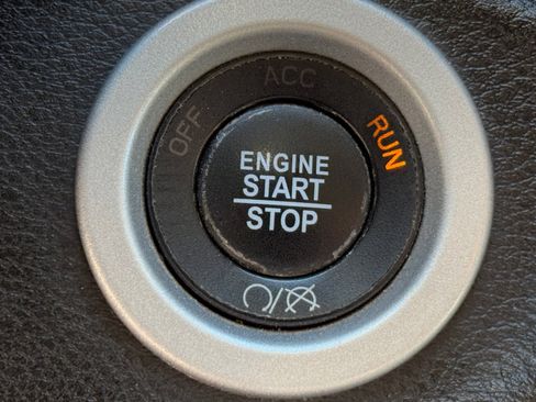 Used 2018 RAM 2500 Laramie w/ Convenience Group image 21