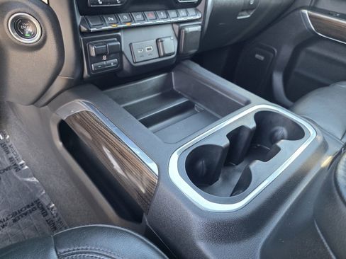 Used 2020 Chevrolet Silverado 1500 LT Trail Boss image 30