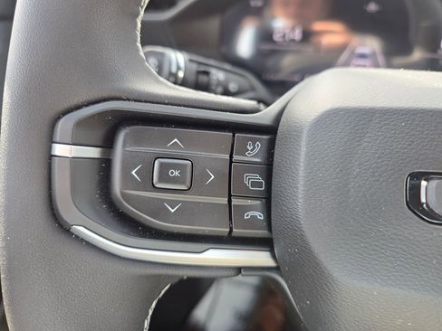 Used 2026 Jeep Cherokee Limited image 15