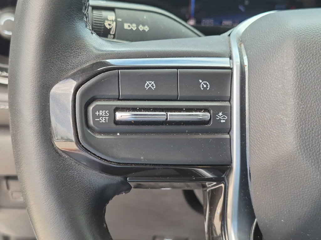 Used 2023 Chevrolet Colorado LT w/ LT Convenience Package II AWD/4WD image 21