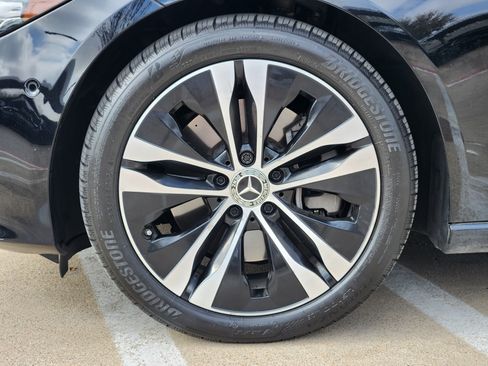 Used 2022 Mercedes-Benz C 300 Sedan image 11