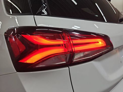 Used 2022 Chevrolet Equinox RS w/ Infotainment Package AWD/4WD image 37