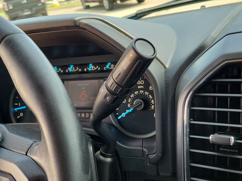 Used 2018 Ford F150 XLT w/ Equipment Group 302A Luxury AWD/4WD image 28