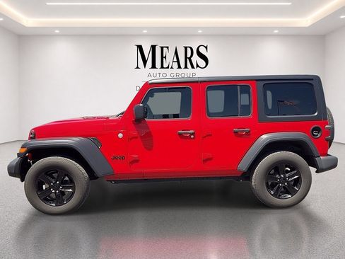 Used 2020 Jeep Wrangler Unlimited Sport AWD/4WD image 2
