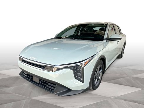 Used 2025 Kia K4 FWD image 4