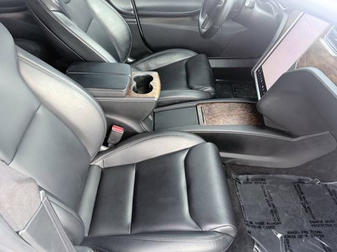 Used 2020 Tesla Model S Long Range image 28