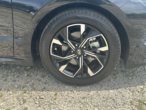 Used 2025 Hyundai Sonata SEL FWD image 12