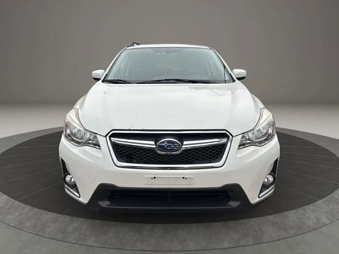 Used 2016 Subaru Crosstrek 2.0i Premium w/ Moonroof Package image 2
