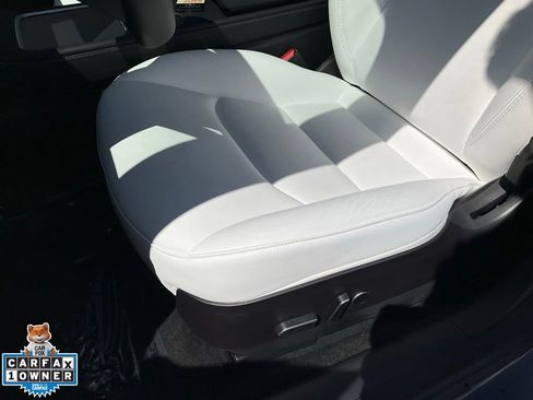 Used 2022 Tesla Model 3 Long Range image 16