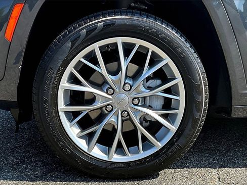 Used 2022 Jeep Grand Cherokee Summit w/ Adv Protech Group IV image 28