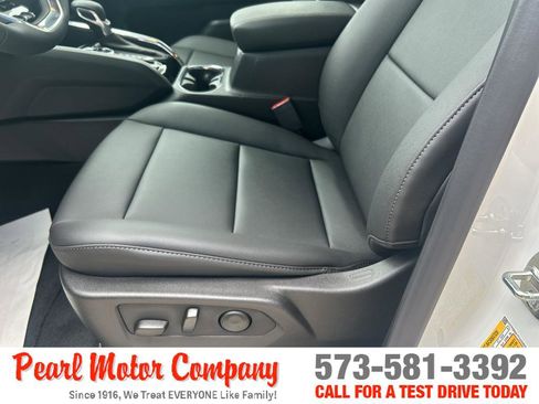 New 2026 GMC Canyon Elevation w/ Convenience Package image 10