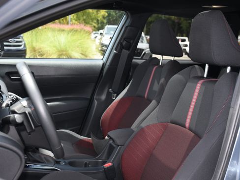 Used 2024 Toyota Corolla Cross AWD Hybrid w/ Moonroof Package image 12