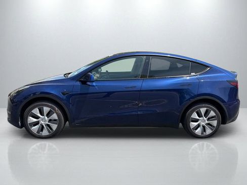 Used 2023 Tesla Model Y Long Range AWD/4WD image 4