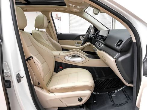 Used 2020 Mercedes-Benz GLE 350 w/ AMG Line Exterior image 27