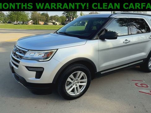 Used 2018 Ford Explorer XLT image 5