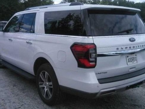 Used 2024 Ford Expedition Max Limited RWD image 2