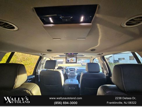 Used 2019 Chevrolet Suburban Premier image 18