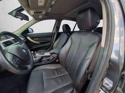 Used 2015 BMW 320i xDrive Sedan AWD/4WD image 14