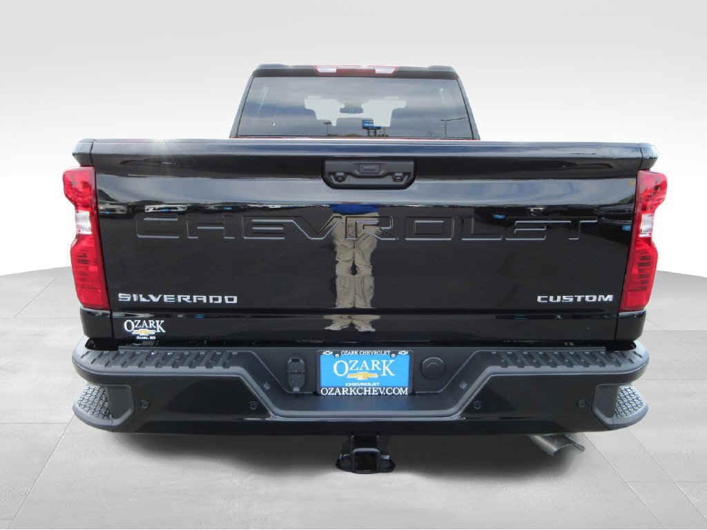 New 2026 Chevrolet Silverado 2500 Custom w/ Custom Value Package AWD/4WD image 5