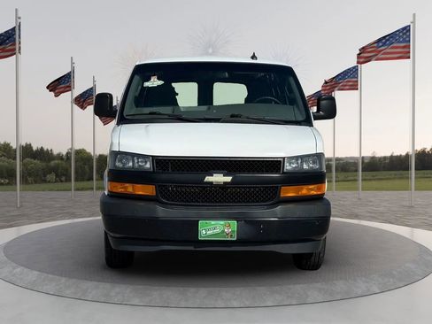 Used 2019 Chevrolet Express 2500 w/ Driver Convenience Package image 5