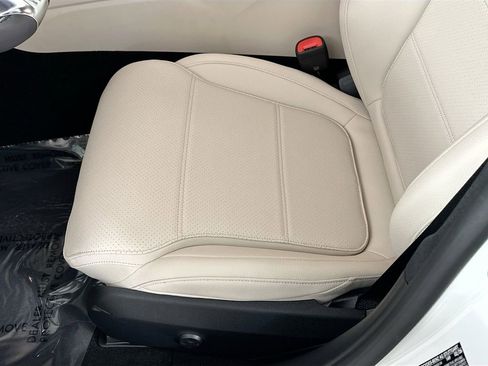 New 2026 Mercedes-Benz C 300 4MATIC Sedan image 18