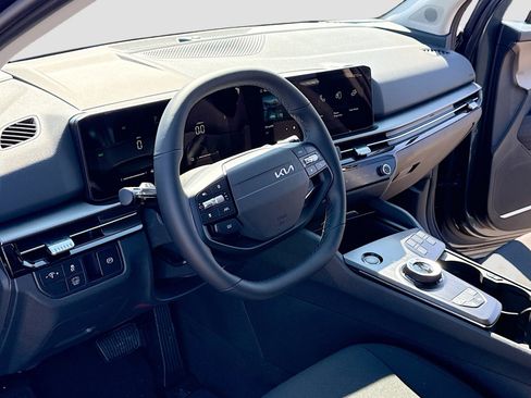 New 2026 Kia Sportage LX image 4