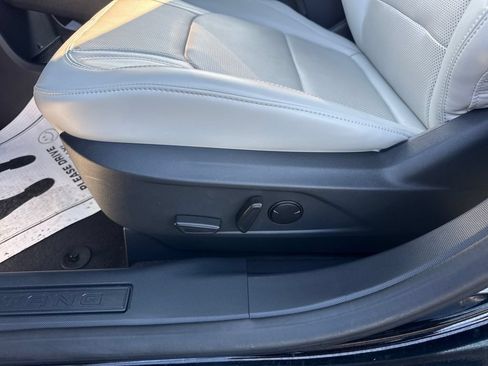 Used 2025 Ford Mustang Mach-E Premium AWD/4WD image 30
