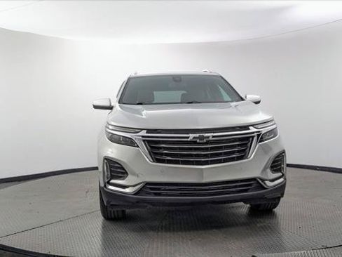 Used 2022 Chevrolet Equinox Premier AWD/4WD image 12