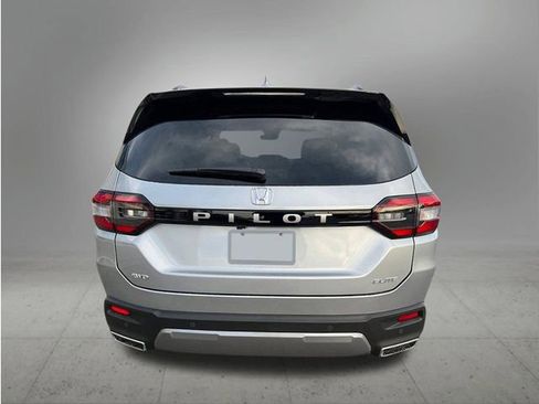 New 2026 Honda Pilot Elite image 4