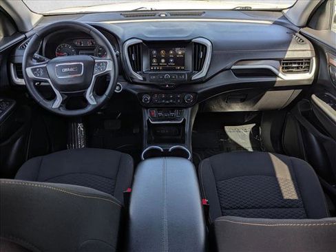 Used 2018 GMC Terrain SL image 16
