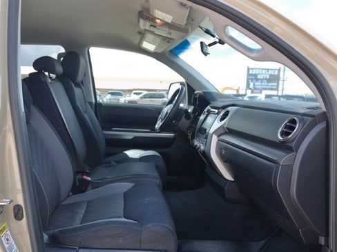 Used 2017 Toyota Tundra SR5 AWD/4WD image 30