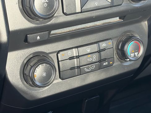 Used 2017 Ford F150 XL w/ Equipment Group 101A Mid RWD image 22