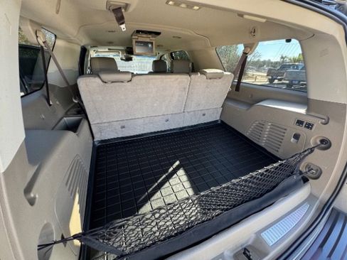 Used 2018 Chevrolet Suburban Premier image 21