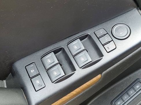 Used 2019 GMC Yukon XL Denali w/ Denali Ultimate Package AWD/4WD image 25