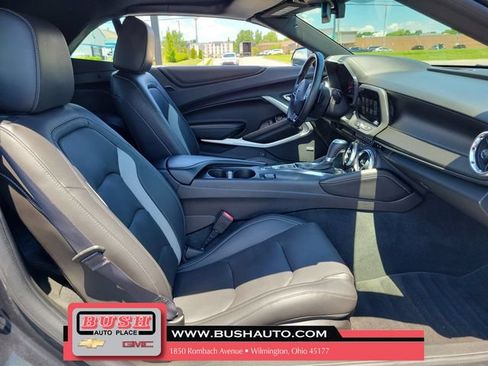 Used 2017 Chevrolet Camaro LT RWD image 24