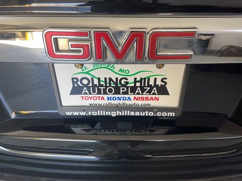 Used 2016 GMC Yukon Denali w/ Open Road Package AWD/4WD image 48