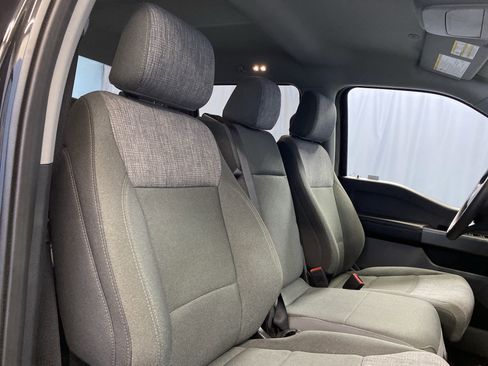 Used 2025 Ford F250 XLT w/ Snow Plow Prep Package image 40