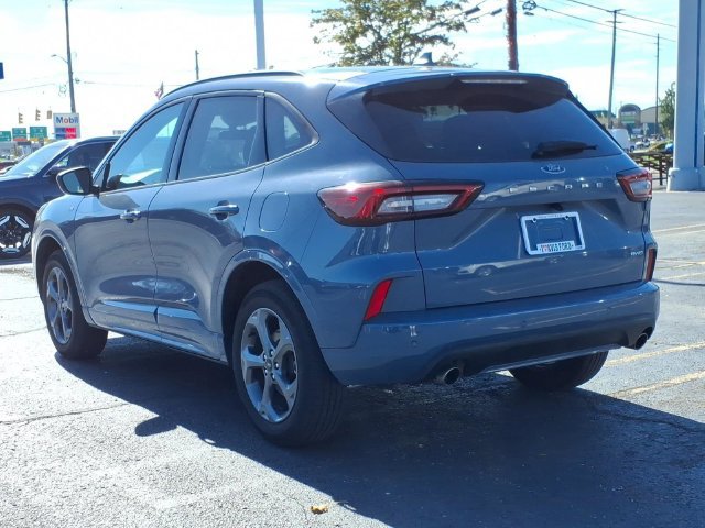 Used 2024 Ford Escape ST-Line w/ Tech Pack #1 AWD/4WD image 7