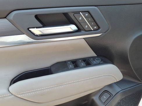 New 2027 GMC Terrain Elevation w/ Elevation Premium Package FWD image 8