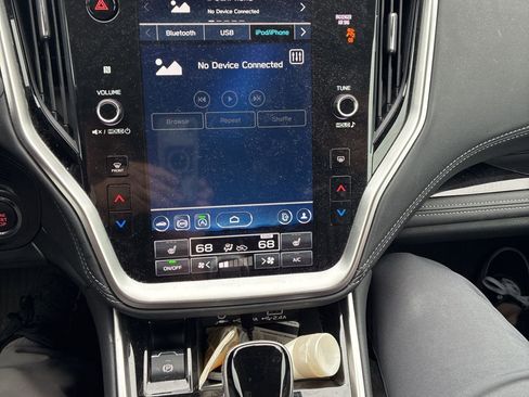 Used 2023 Subaru Outback Limited image 11