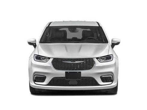 Used 2023 Chrysler Pacifica Touring-L image 7