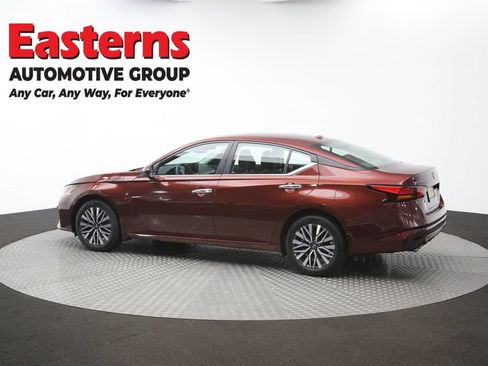 Used 2024 Nissan Altima 2.5 SV w/ SV Premium Package AWD/4WD image 63