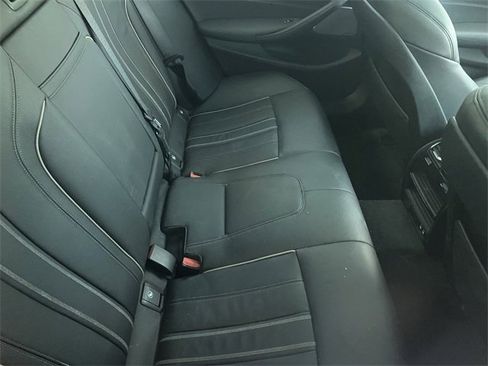 Used 2021 BMW 530e w/ M Sport Package image 7