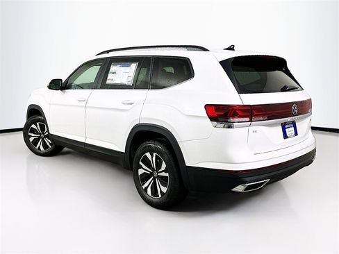 New 2026 Volkswagen Atlas SE image 6