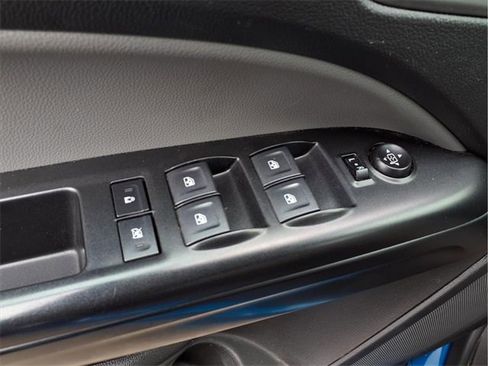 Used 2022 Chevrolet Colorado W/T w/ Custom Special Edition image 18