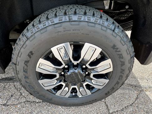 New 2026 GMC Sierra 3500 Denali w/ Technology Package AWD/4WD image 36