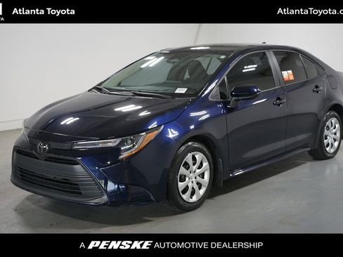 Certified 2025 Toyota Corolla LE image 1