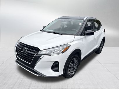 Used 2021 Nissan Kicks SV